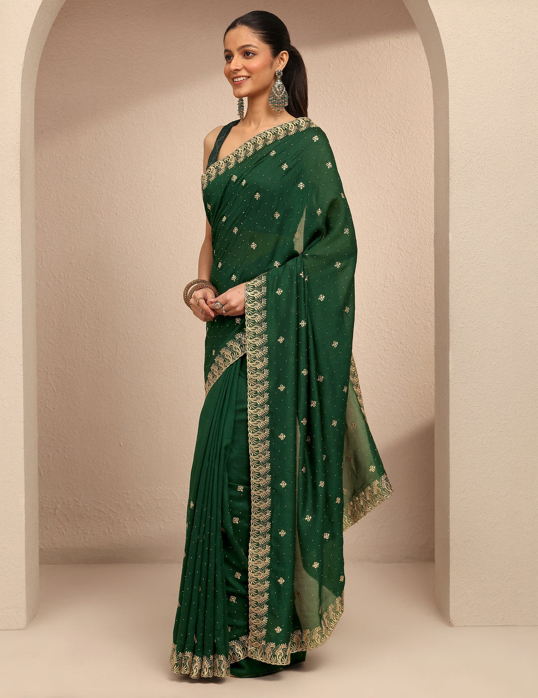  Green Embroidered Silk Blend Saree With Unstitched Blouse Piece 