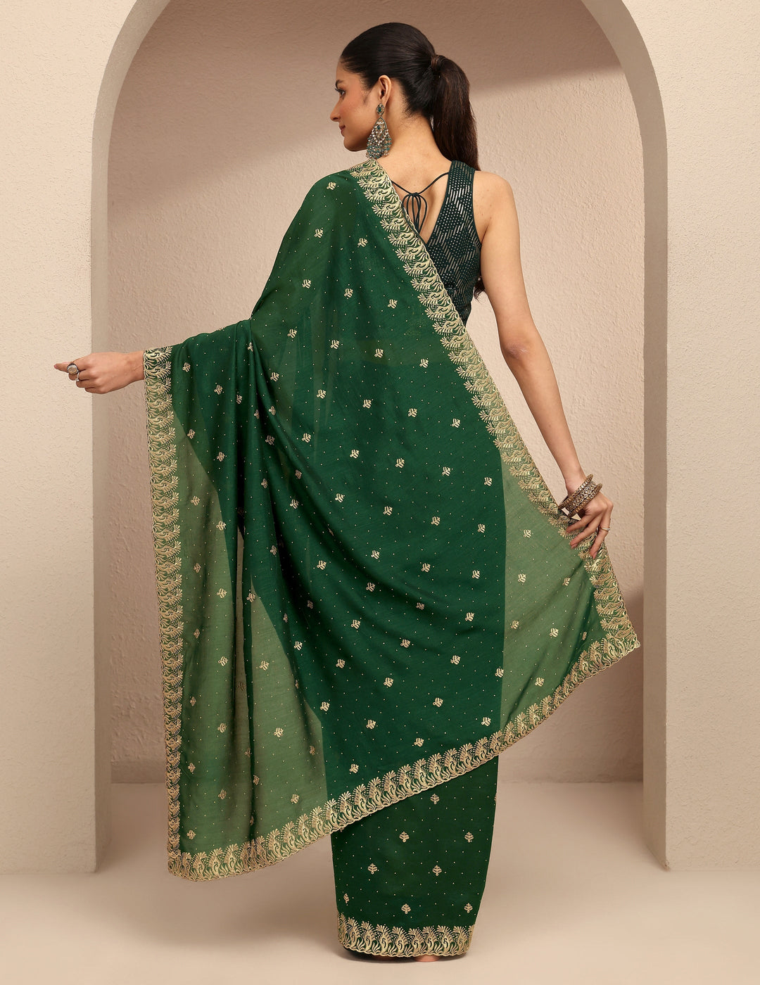  Green Embroidered Silk Blend Saree With Unstitched Blouse Piece 