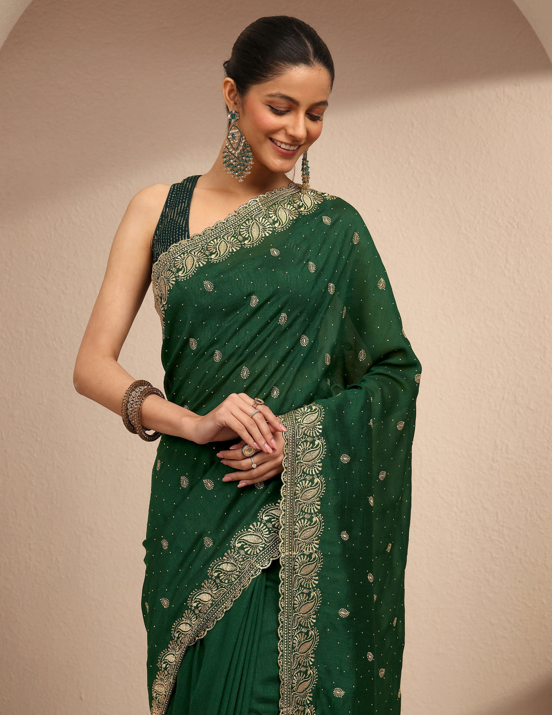  Green Embroidered Silk Blend Saree With Unstitched Blouse Piece 