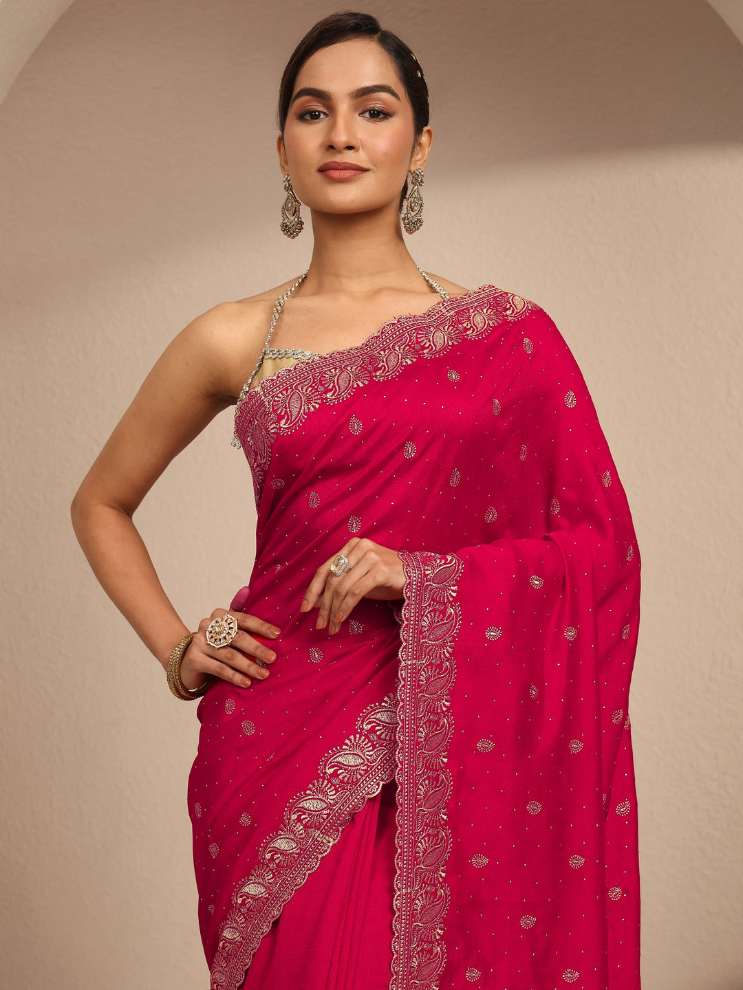  Red Embroidered Silk Blend Saree With Unstitched Blouse Piece 