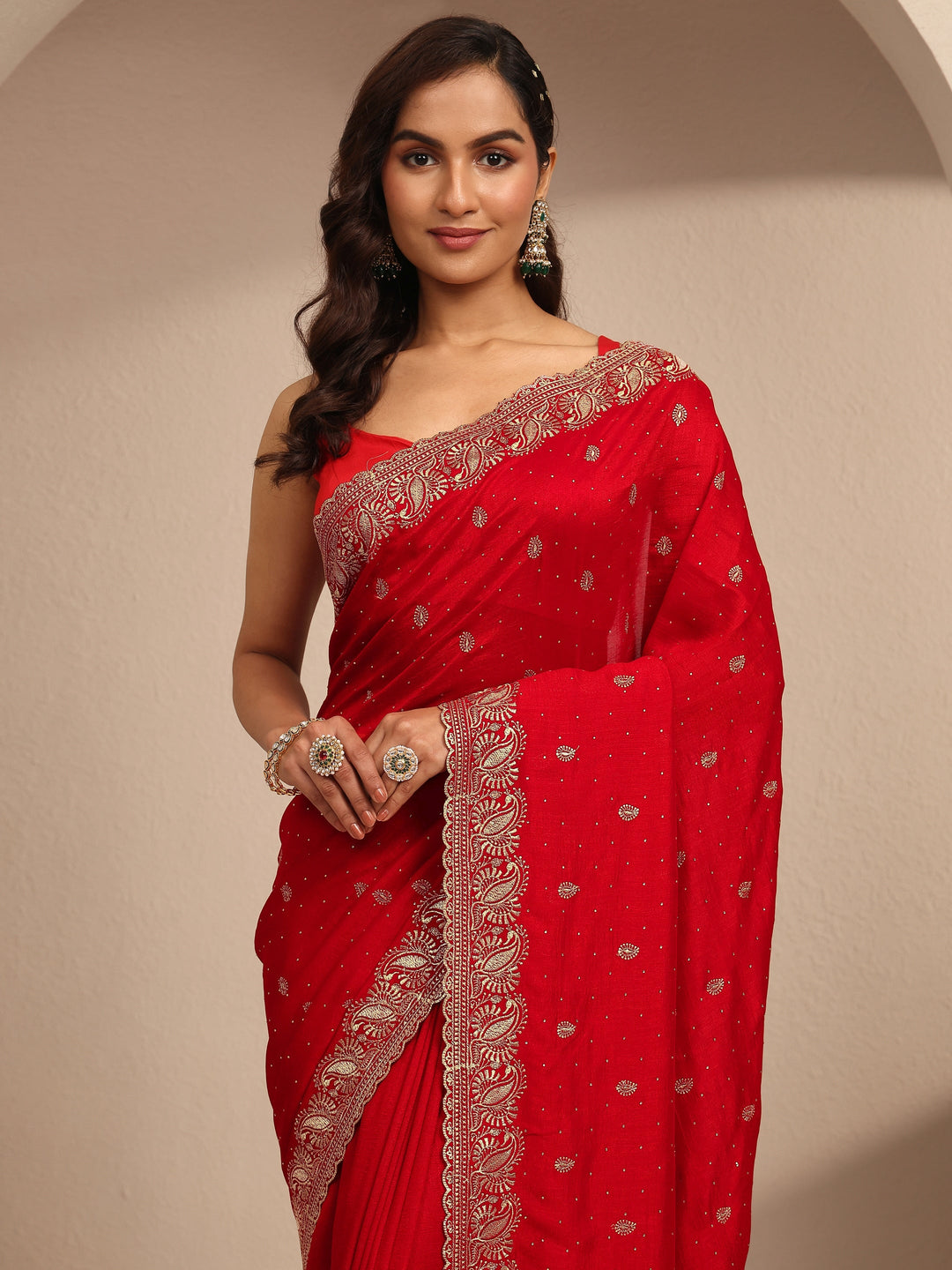 Red Embroidered Silk Blend Saree With Unstitched Blouse Piece 