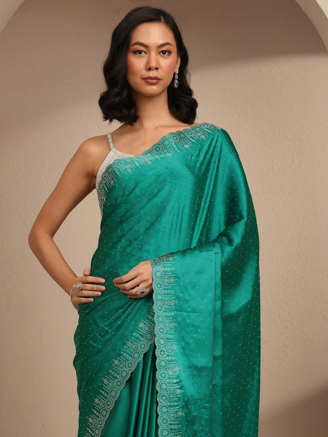 Green Embellished Silk Blend Saree With Unstitched Blouse Piece 