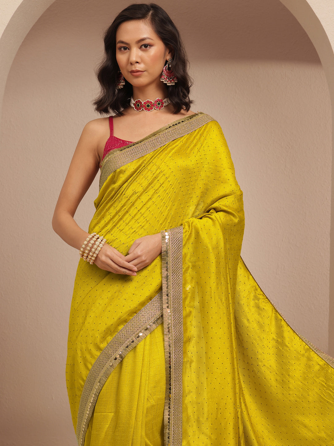  Yellow Embellished Silk Blend Saree With Unstitched Blouse Piece 