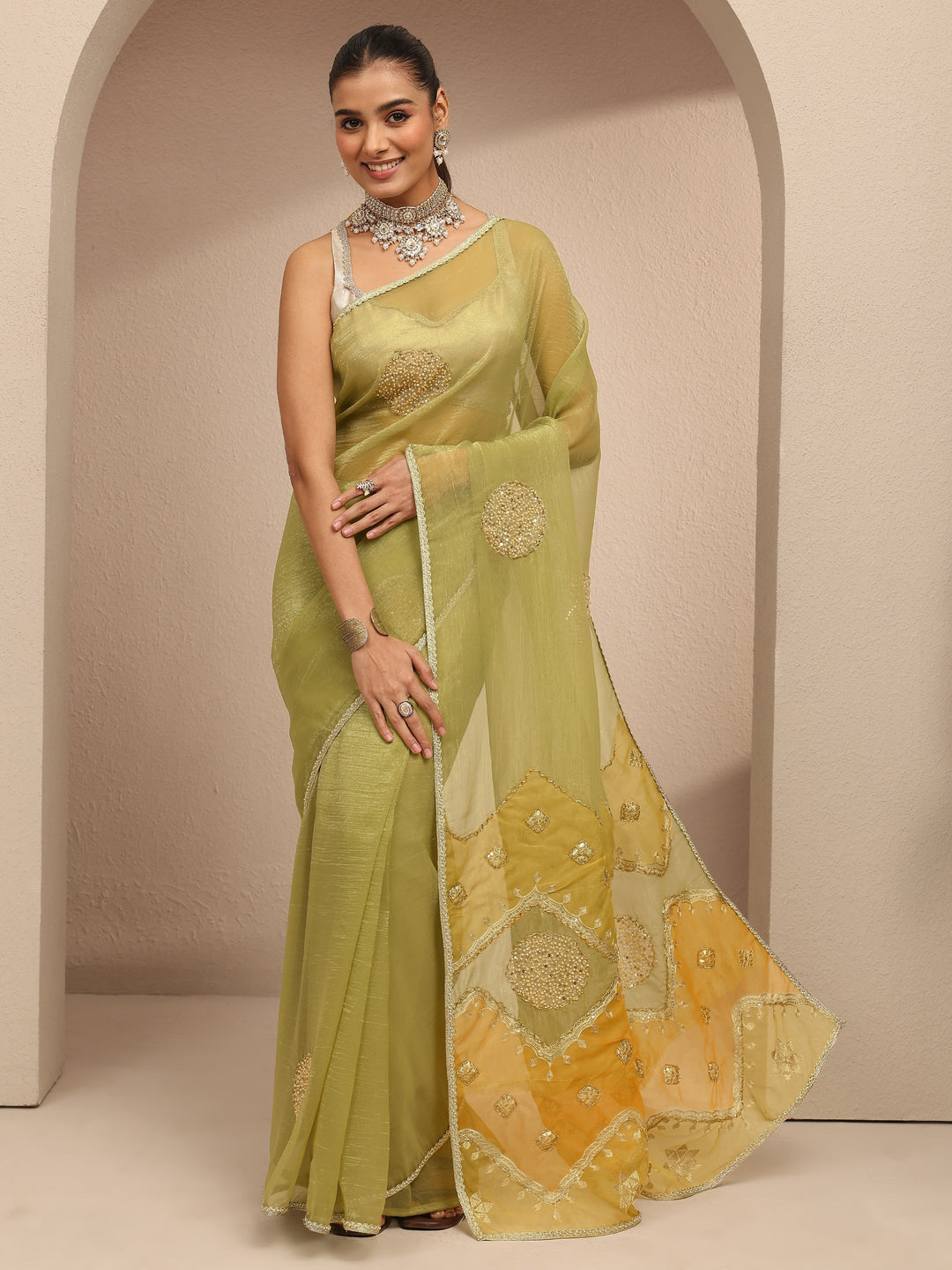  Green Embellished Silk Blend Saree With Unstitched Blouse Piece 