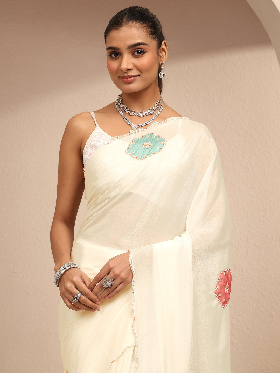  White Geometric Embellished Silk Blend Saree With Unstitched Blouse Piece 