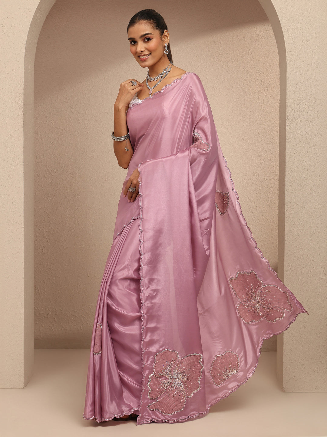  Mauve Embellished Silk Blend Saree With Unstitched Blouse Piece 