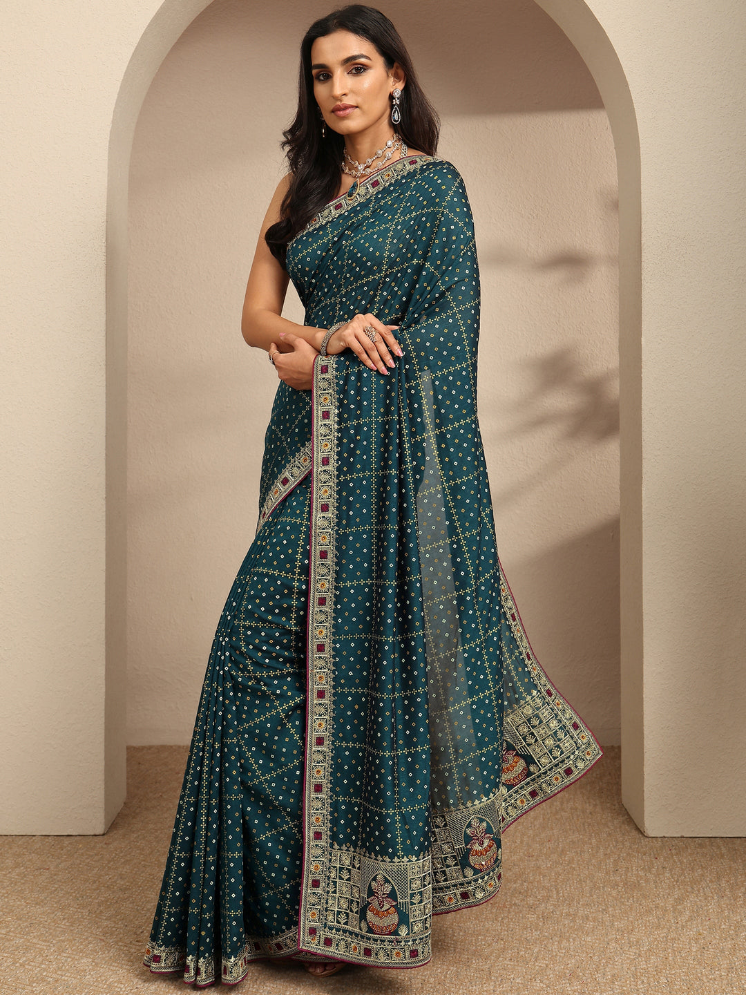  Green Bandhani Printed Silk Blend Saree With Unstitched Blouse Piece 