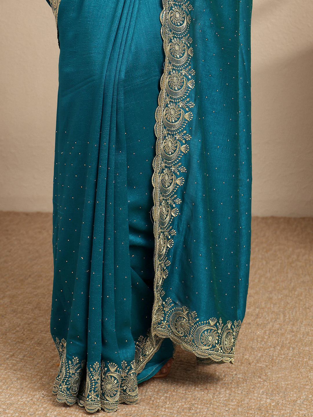  Teal Embellished Silk Blend Saree With Unstitched Blouse Piece 