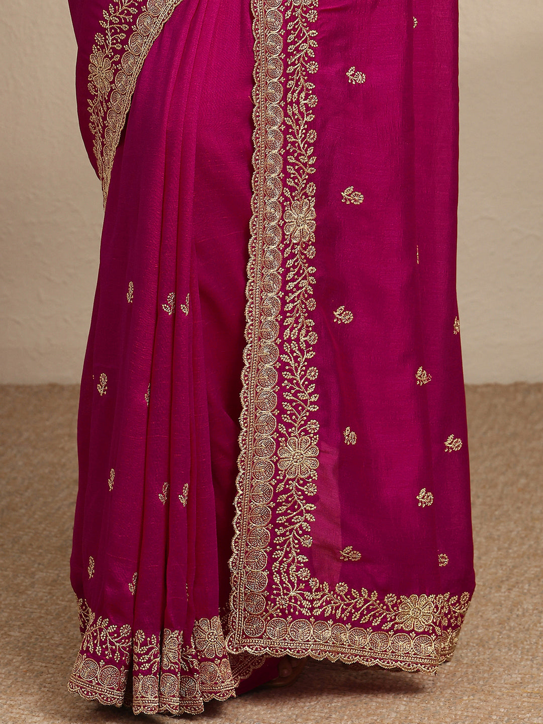  Pink Embroidered Silk Blend Saree With Unstitched Blouse Piece 
