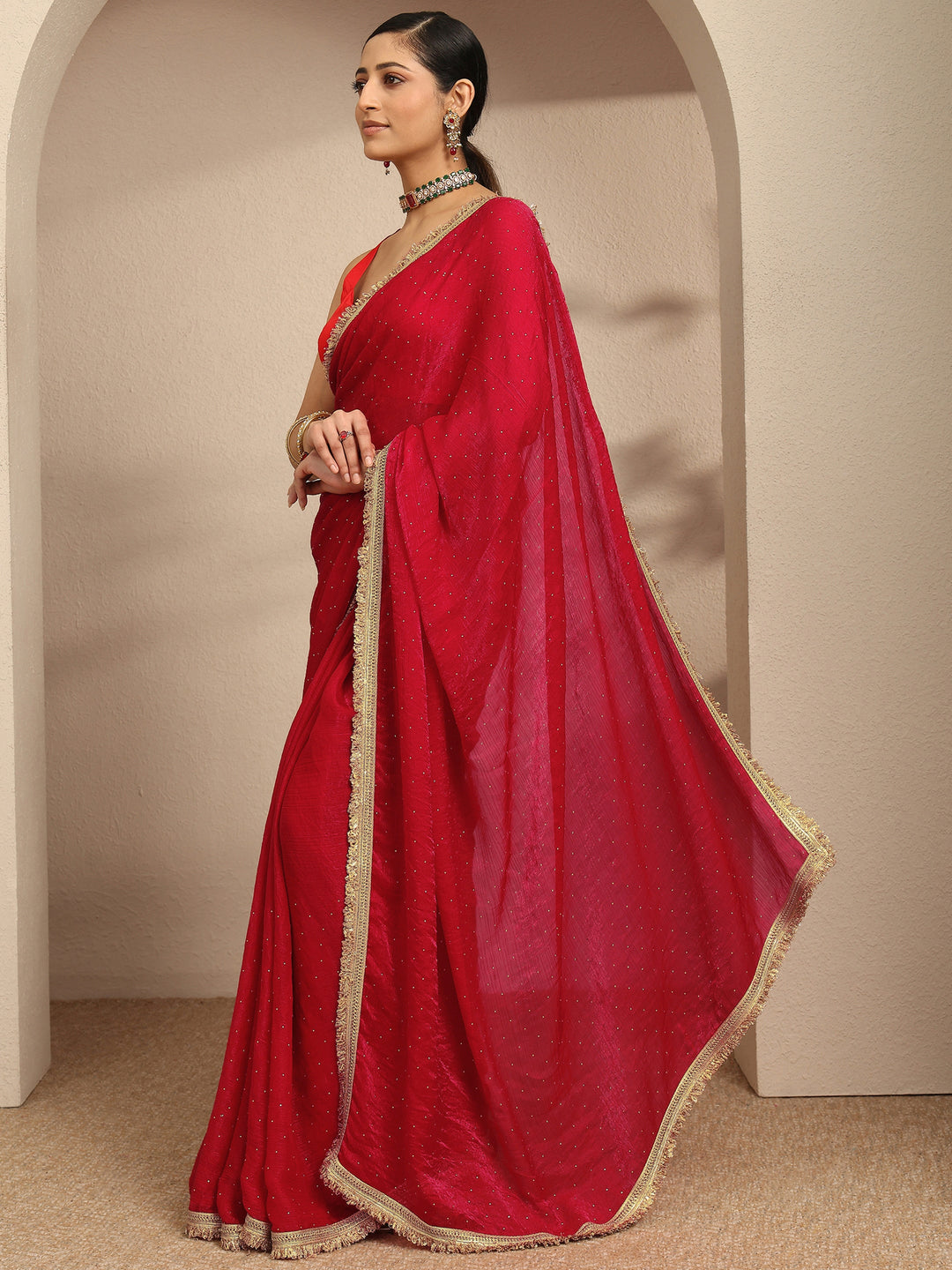  Red Embellished Silk Blend Saree With Unstitched Blouse Piece 