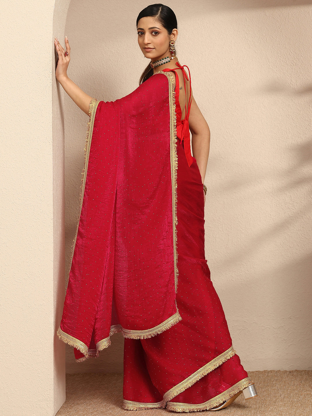  Red Embellished Silk Blend Saree With Unstitched Blouse Piece 