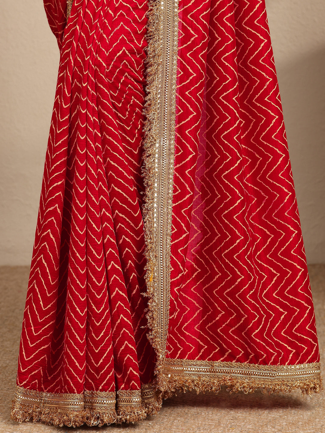  Red Chevron Printed Silk Blend Saree With Unstitched Blouse Piece 