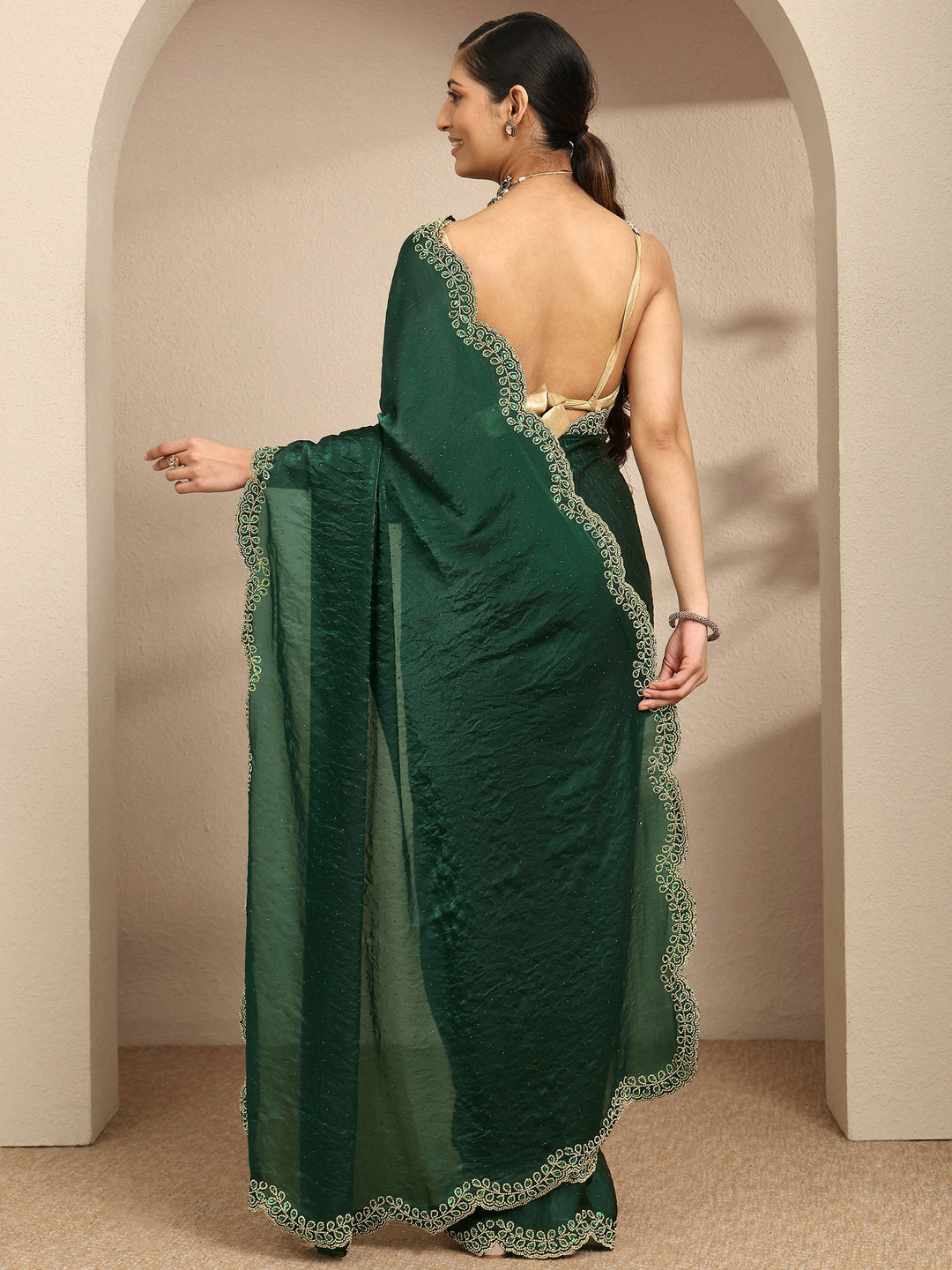  Green Embellished Silk Blend Saree With Unstitched Blouse Piece 