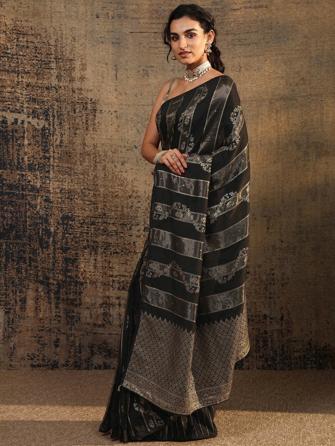  Black Woven Design Silk Blend Banarasi Saree With Unstitched Blouse Piece 