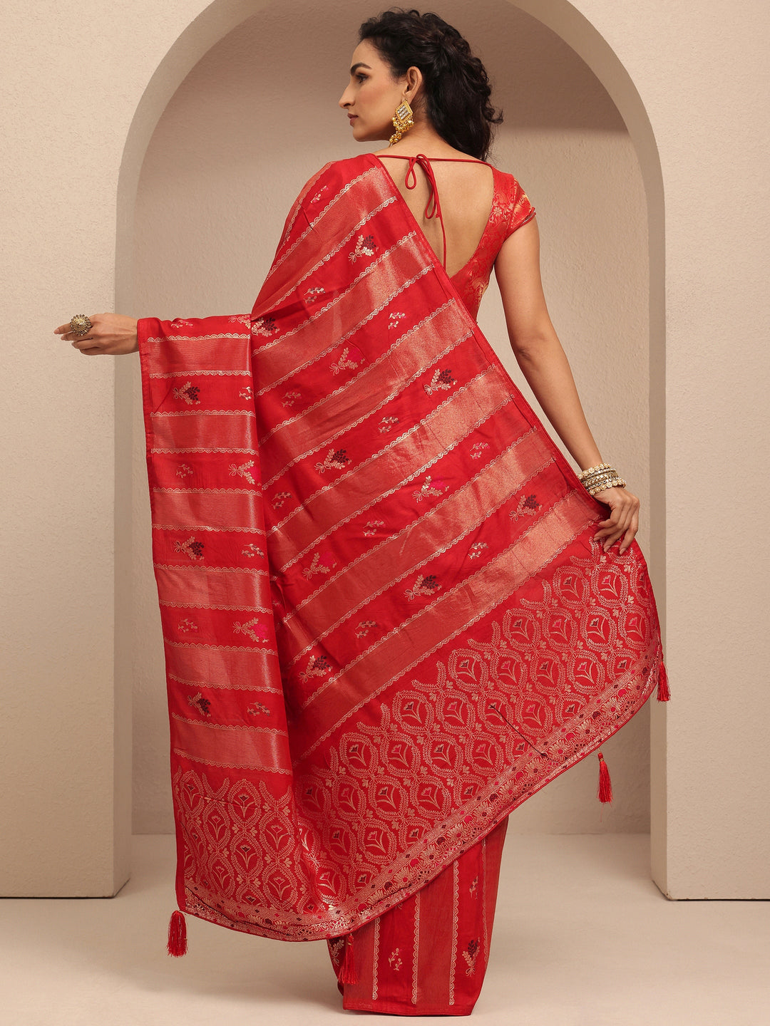  Red Woven Design Silk Blend Banarasi Saree With Unstitched Blouse Piece 