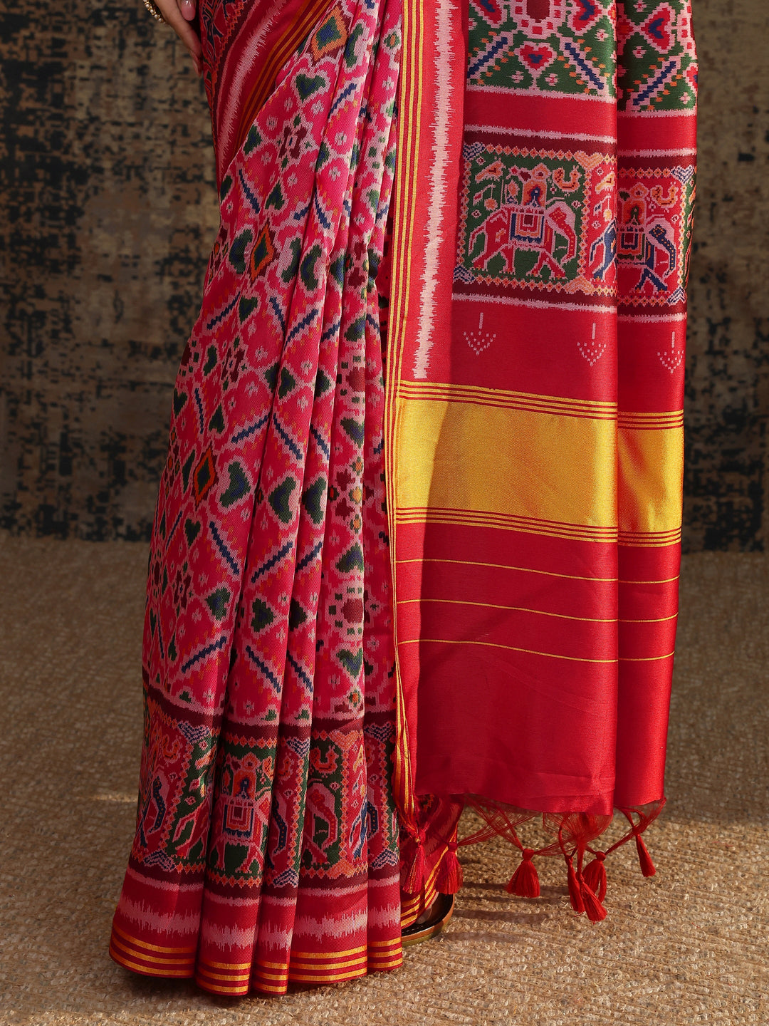  Pink Printed Silk Saree With Unstitched Blouse Piece 
