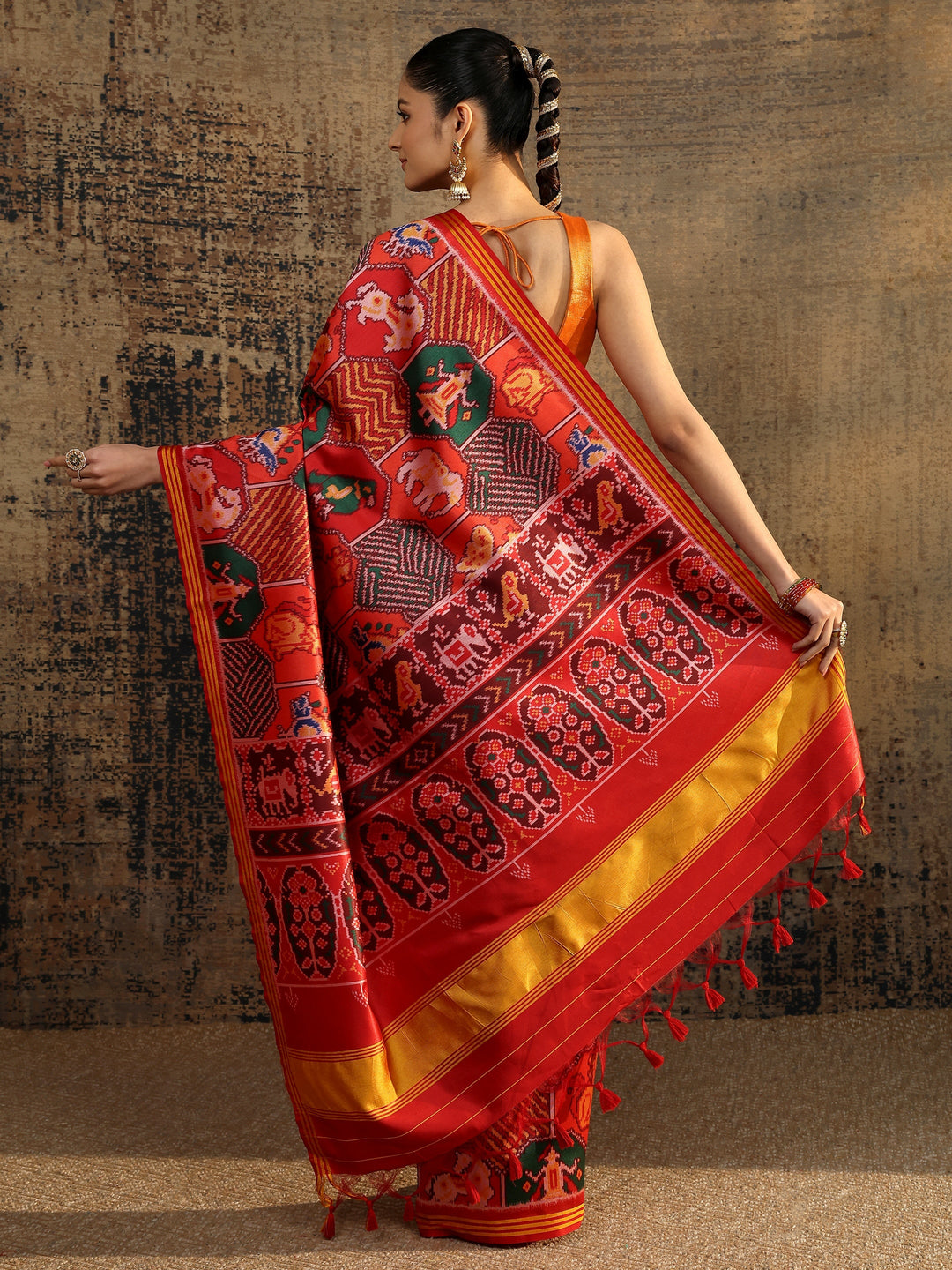  Multi Printed Silk Saree With Unstitched Blouse Piece 