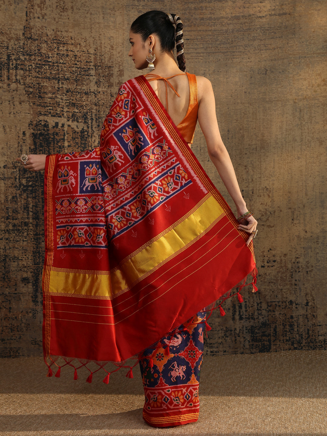  Multi Printed Silk Saree With Unstitched Blouse Piece 