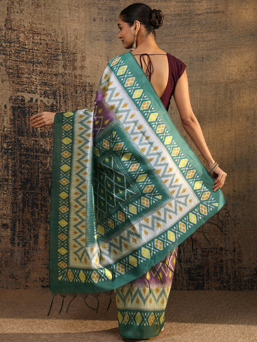  Green Ikat Printed Silk Saree With Unstitched Blouse Piece 