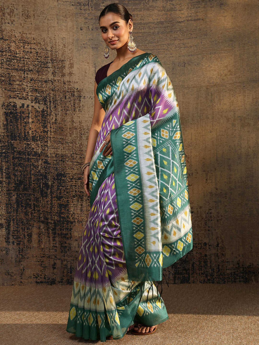  Green Ikat Printed Silk Saree With Unstitched Blouse Piece 