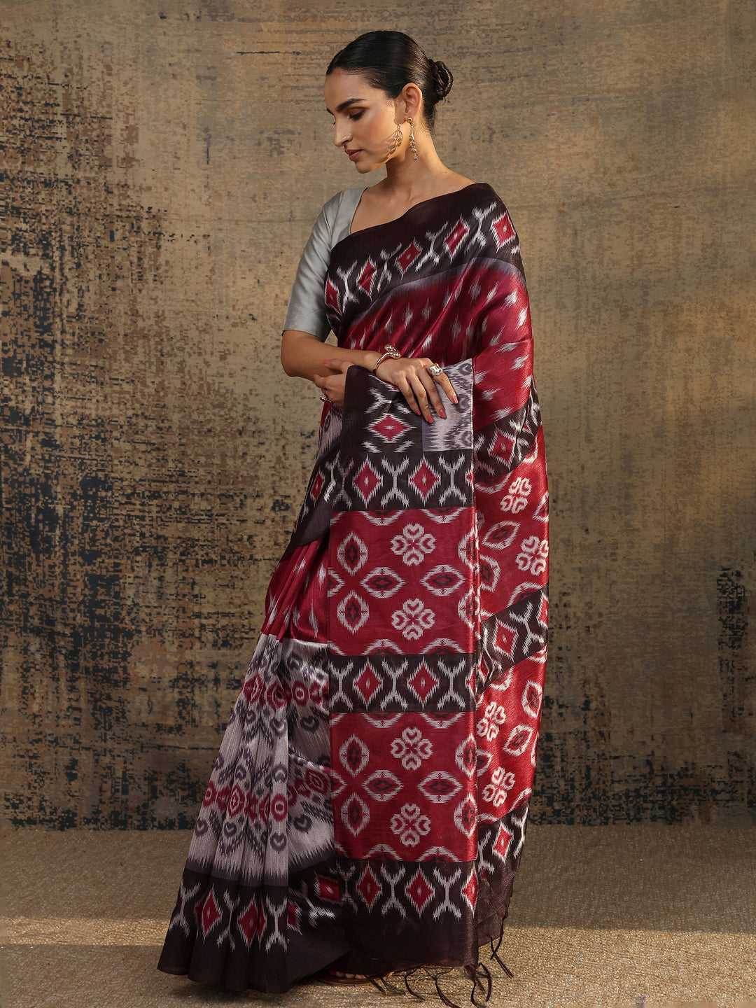  Red Printed Silk Saree With Unstitched Blouse Piece 