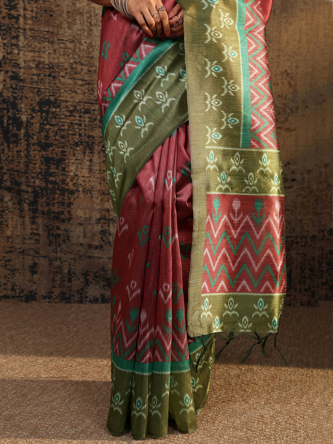  Green Ikat Printed Silk Saree With Unstitched Blouse Piece 