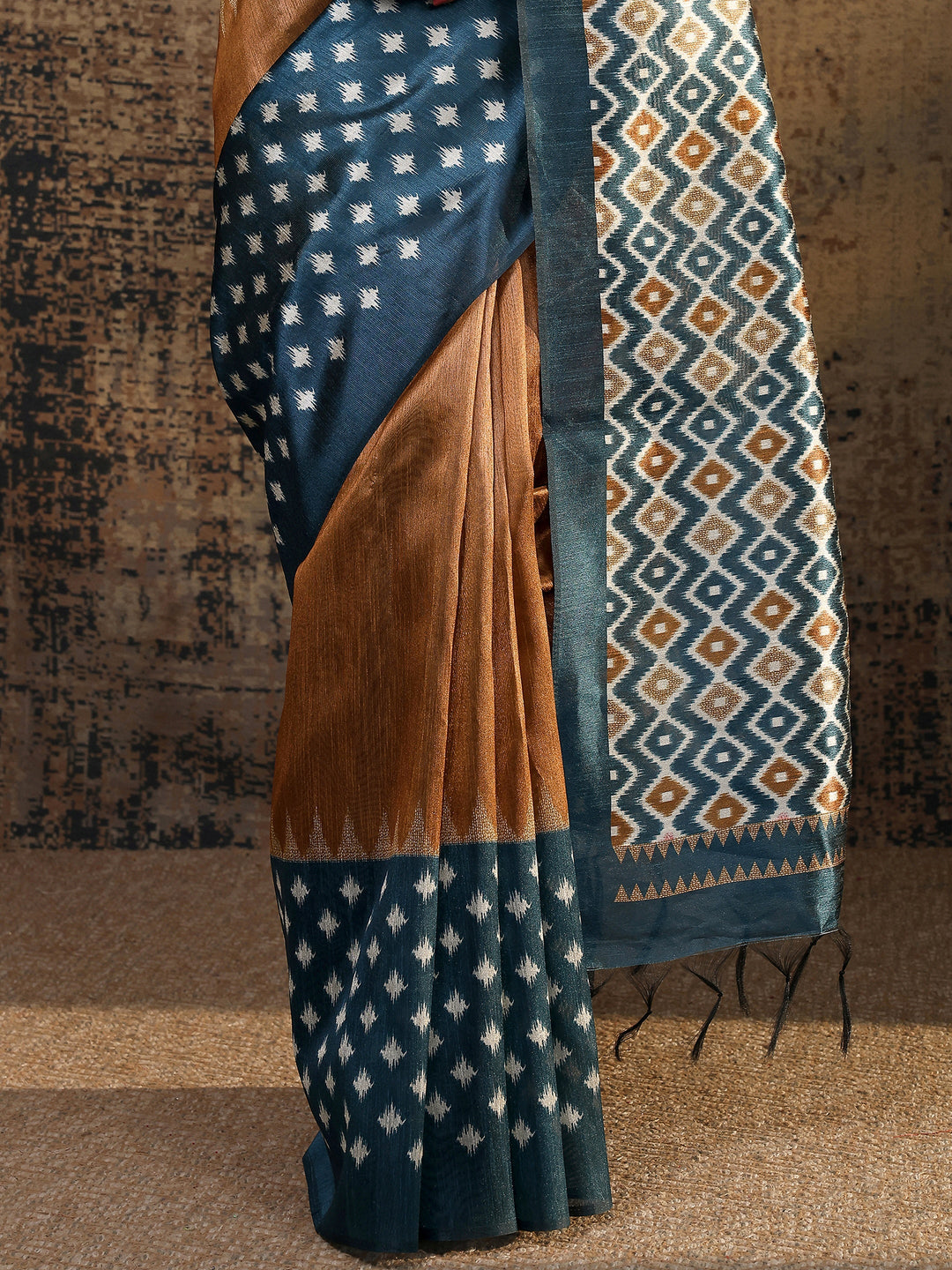  Navy Blue Ikat Solid Silk Saree With Unstitched Blouse Piece 