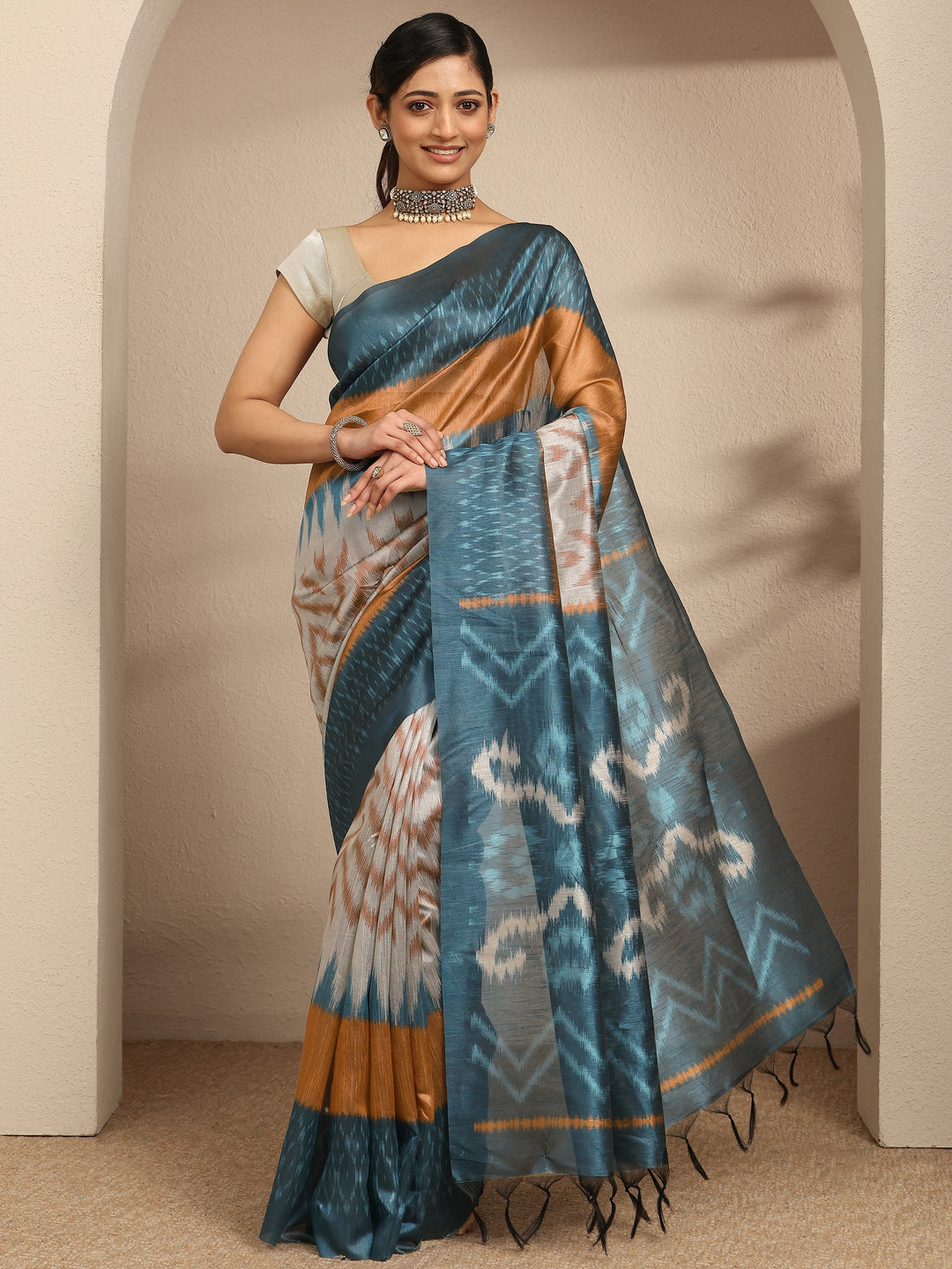  Teal Abstract Printed Silk Saree With Unstitched Blouse Piece 