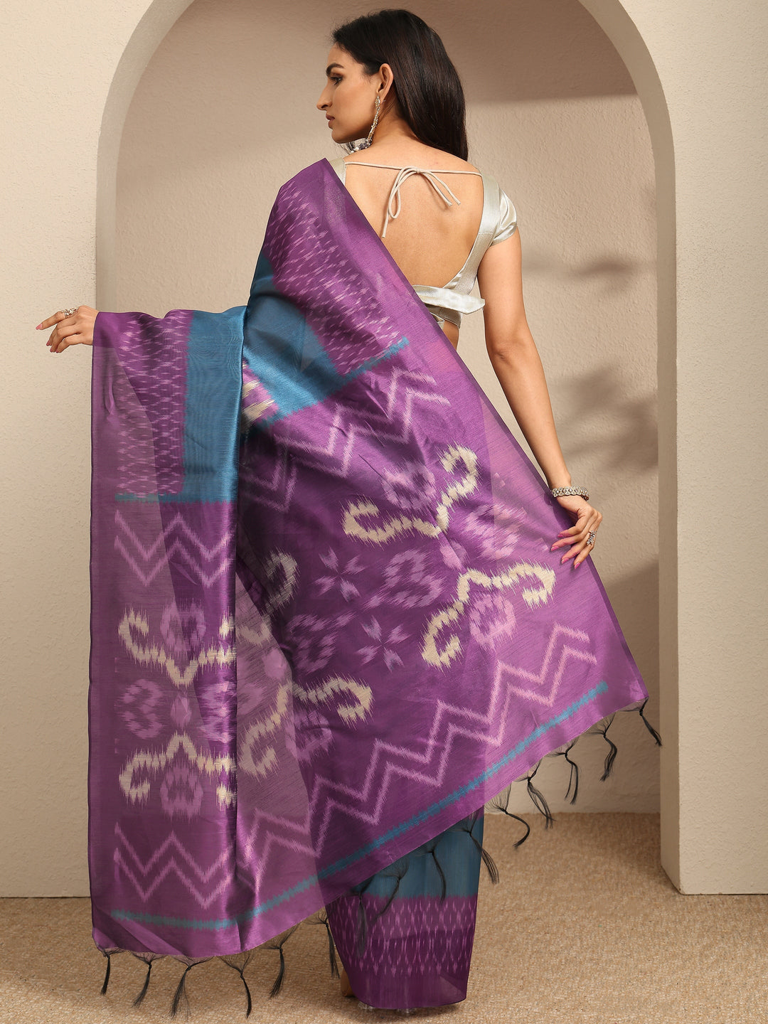  Purple Abstract Printed Silk Saree With Unstitched Blouse Piece 