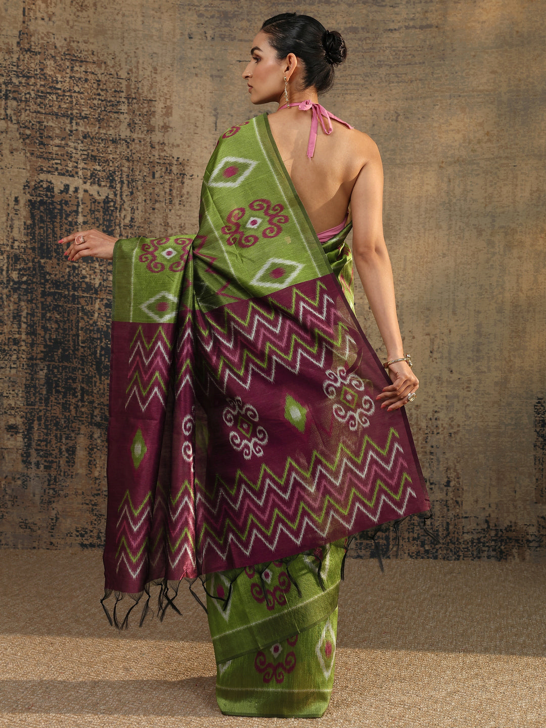  Green Chevron Printed Silk Saree With Unstitched Blouse Piece 