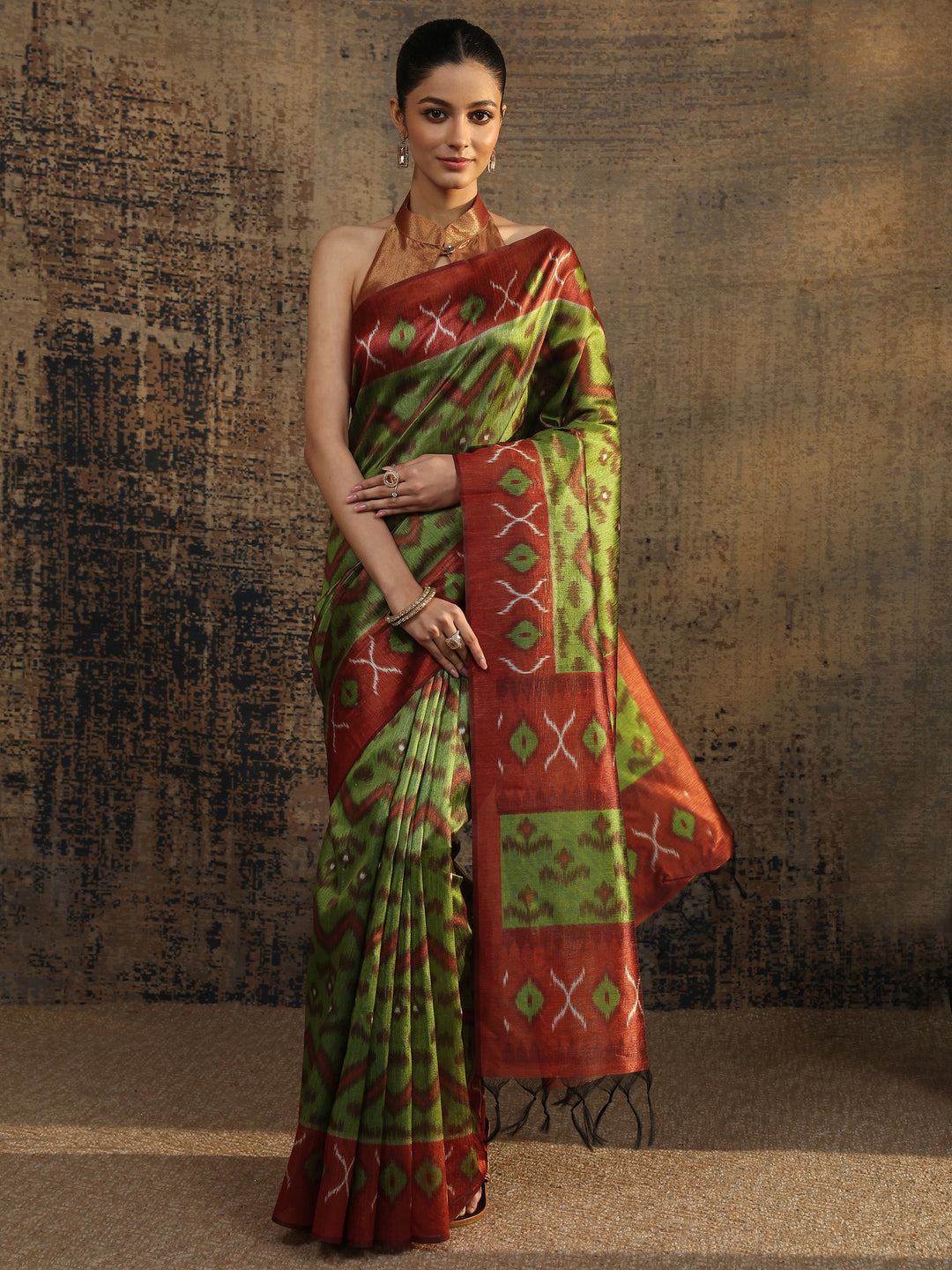  Green Chevron Printed Silk Saree With Unstitched Blouse Piece 