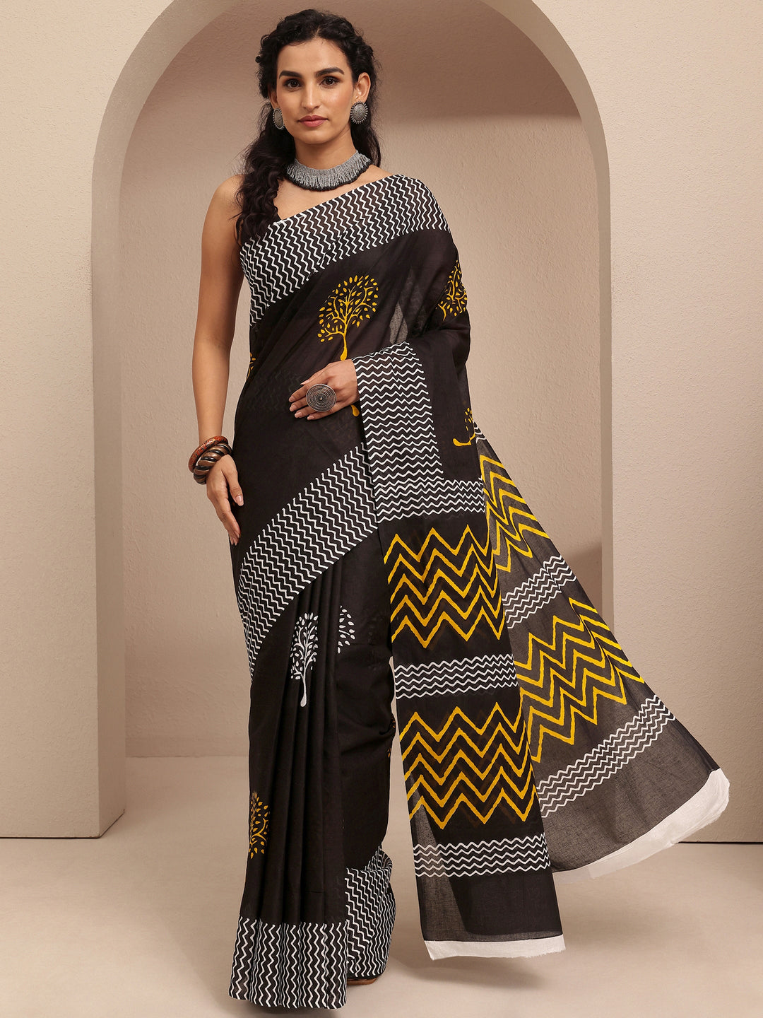  Black Printed Cotton Saree With Unstitched Blouse Piece 