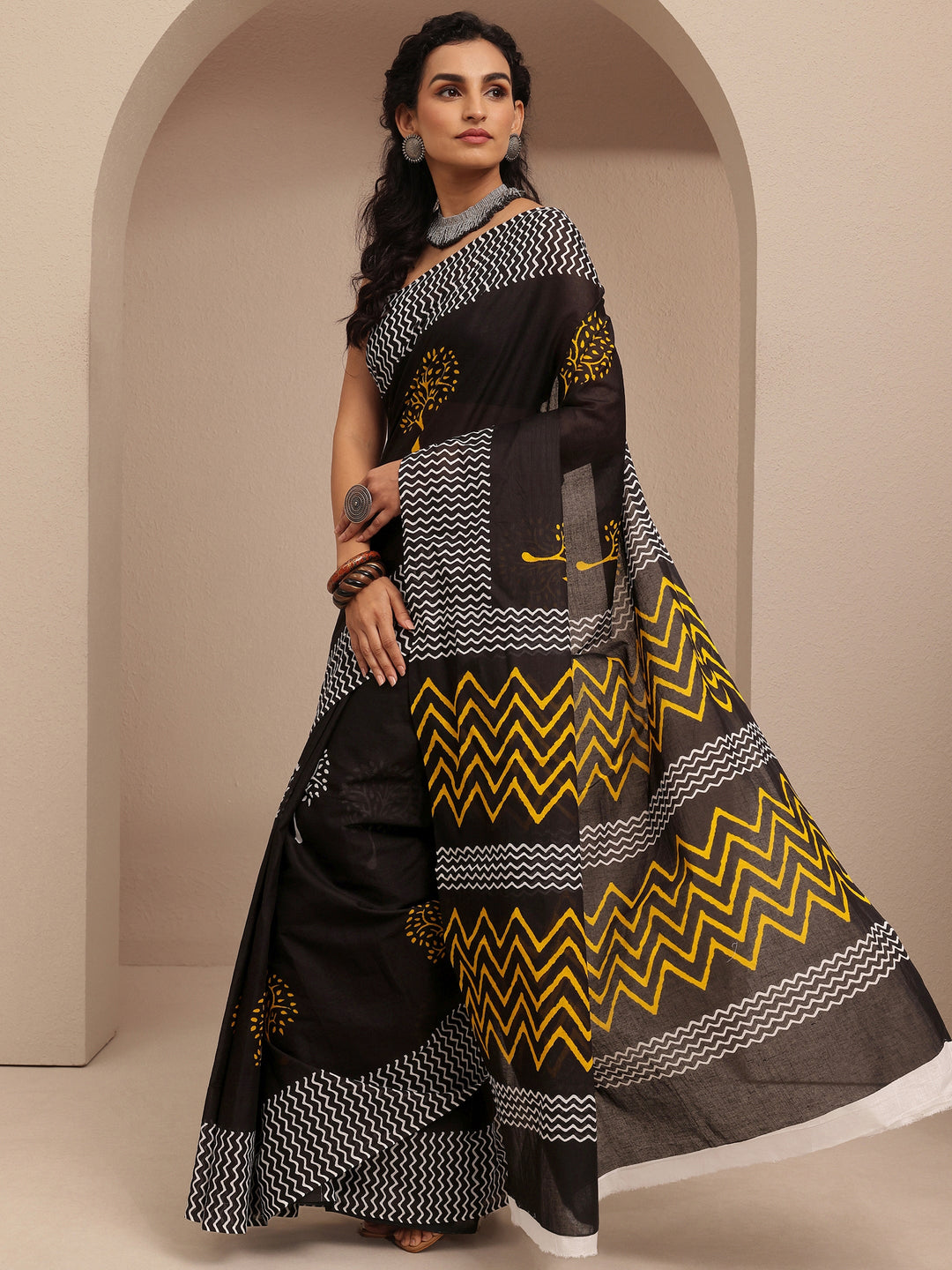  Black Printed Cotton Saree With Unstitched Blouse Piece 