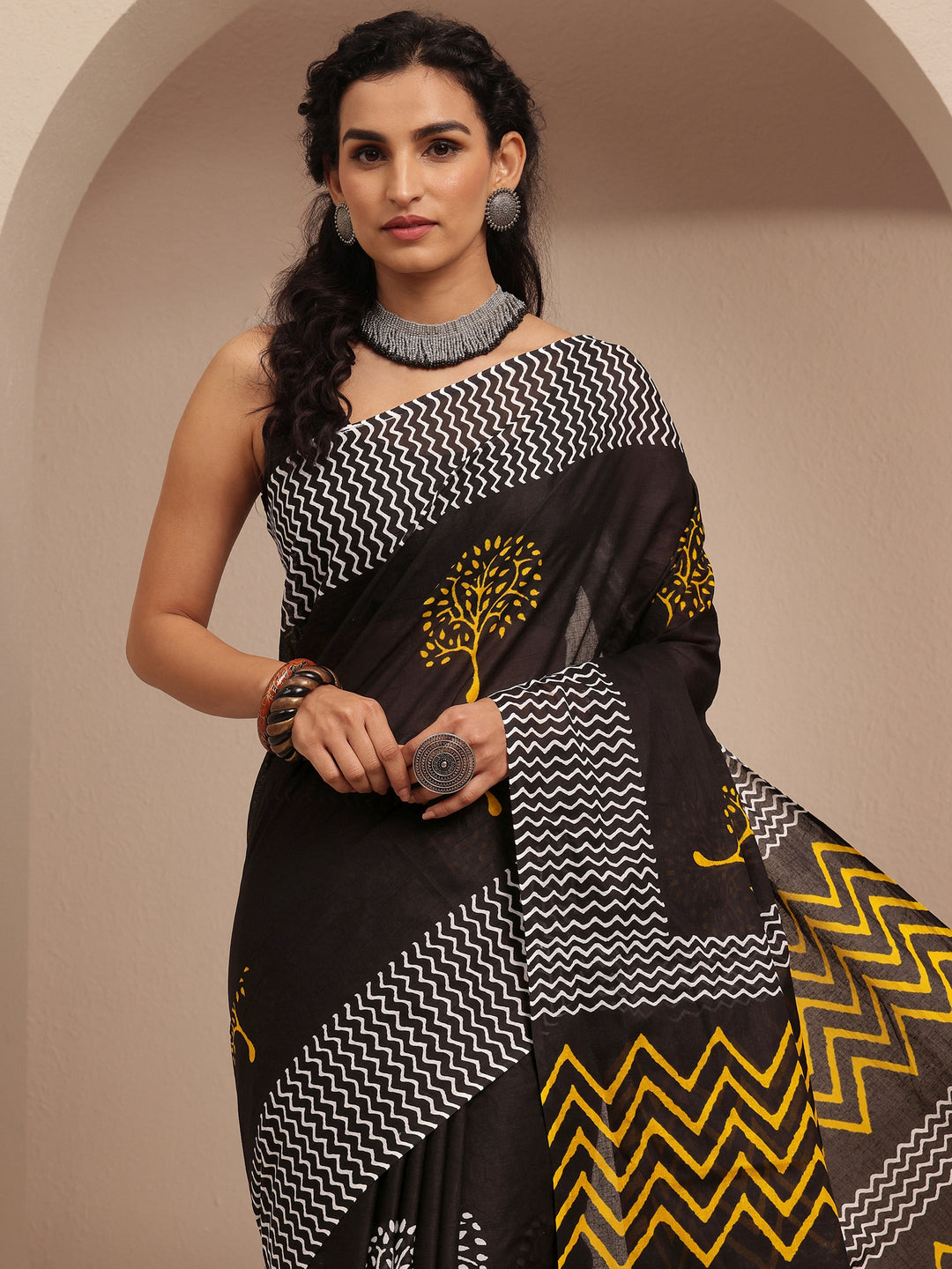  Black Printed Cotton Saree With Unstitched Blouse Piece 