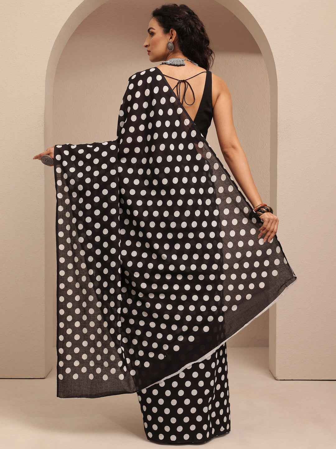  Black Polka Dots Printed Cotton Saree With Unstitched Blouse Piece 