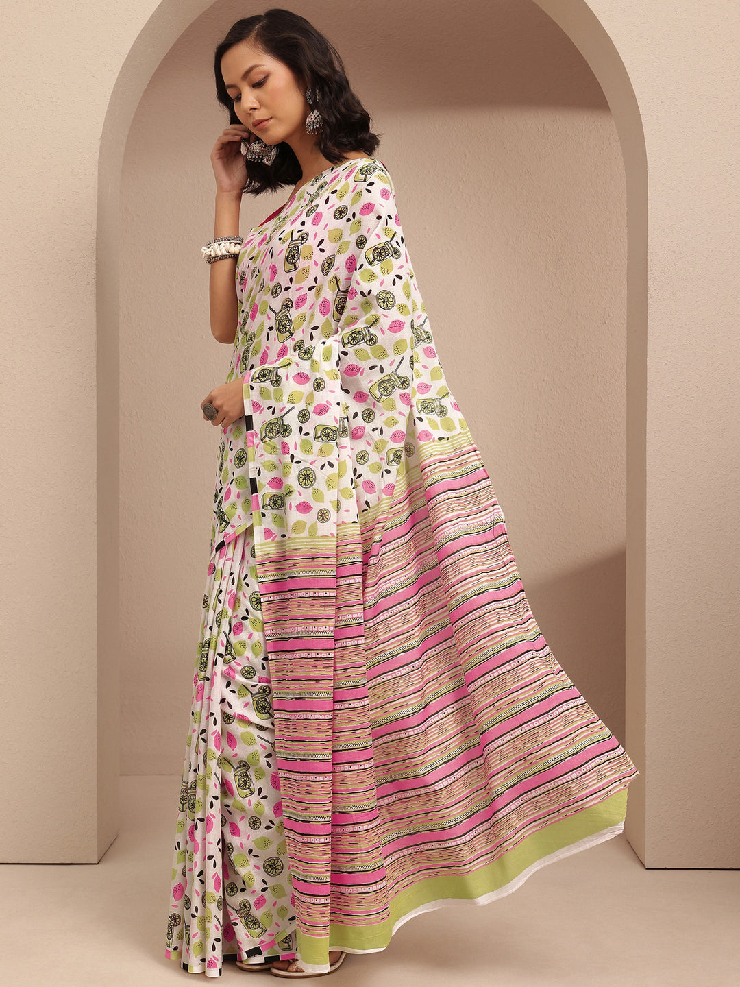  White Abstract Printed Cotton Saree With Unstitched Blouse Piece 