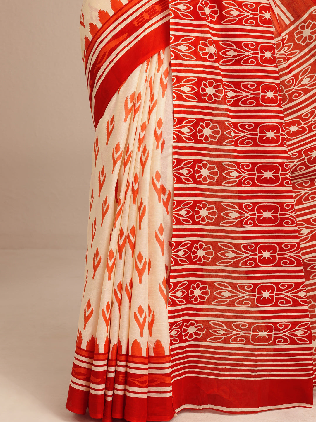  Red Ikat Printed Cotton Saree With Unstitched Blouse Piece 