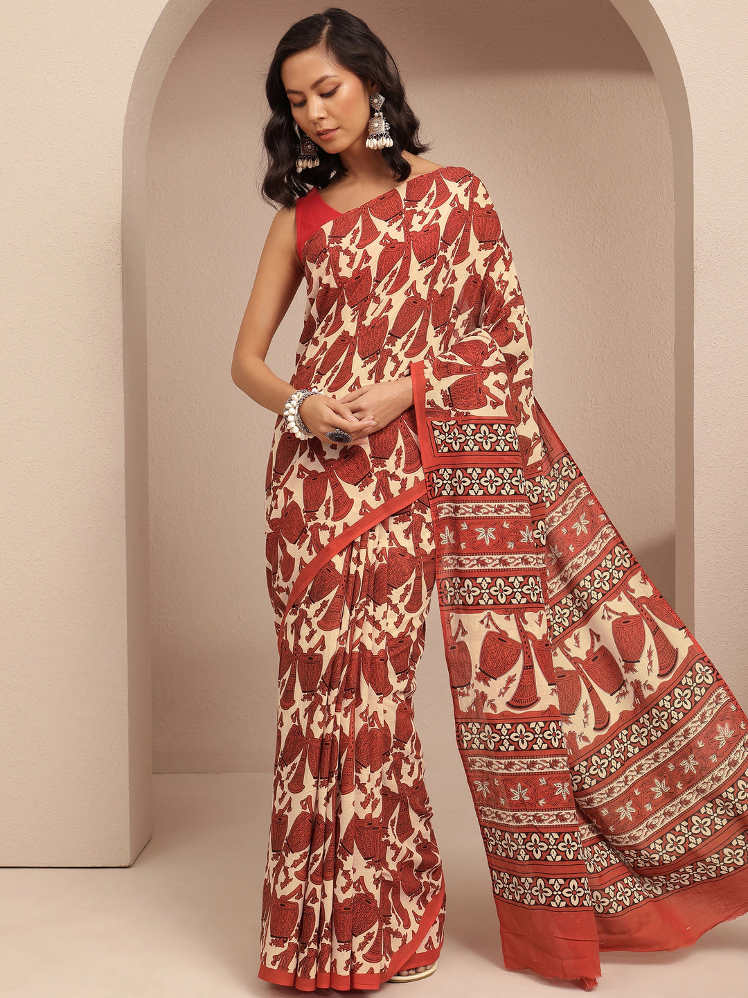  Red Block Printed Cotton Saree With Unstitched Blouse Piece 