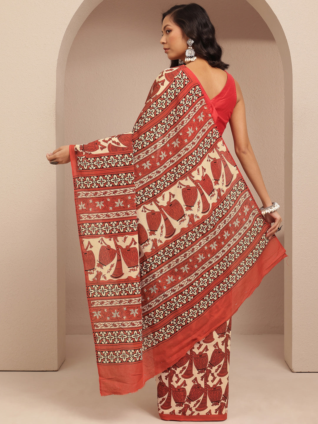  Red Block Printed Cotton Saree With Unstitched Blouse Piece 