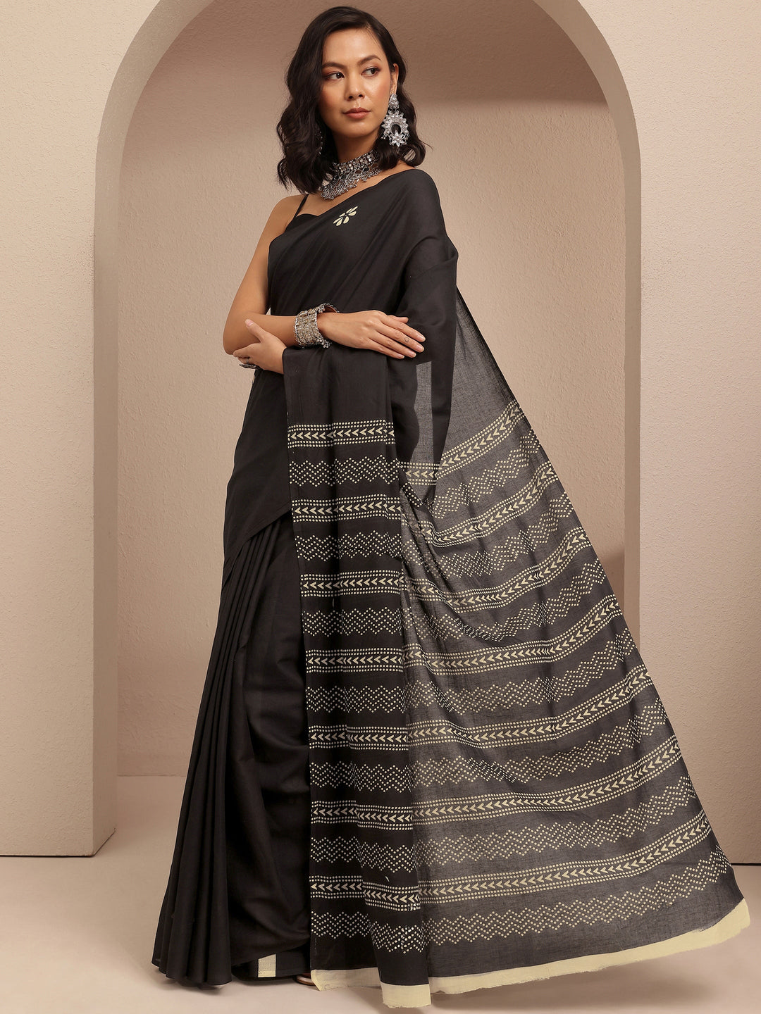  Black Printed Cotton Saree With Unstitched Blouse Piece 