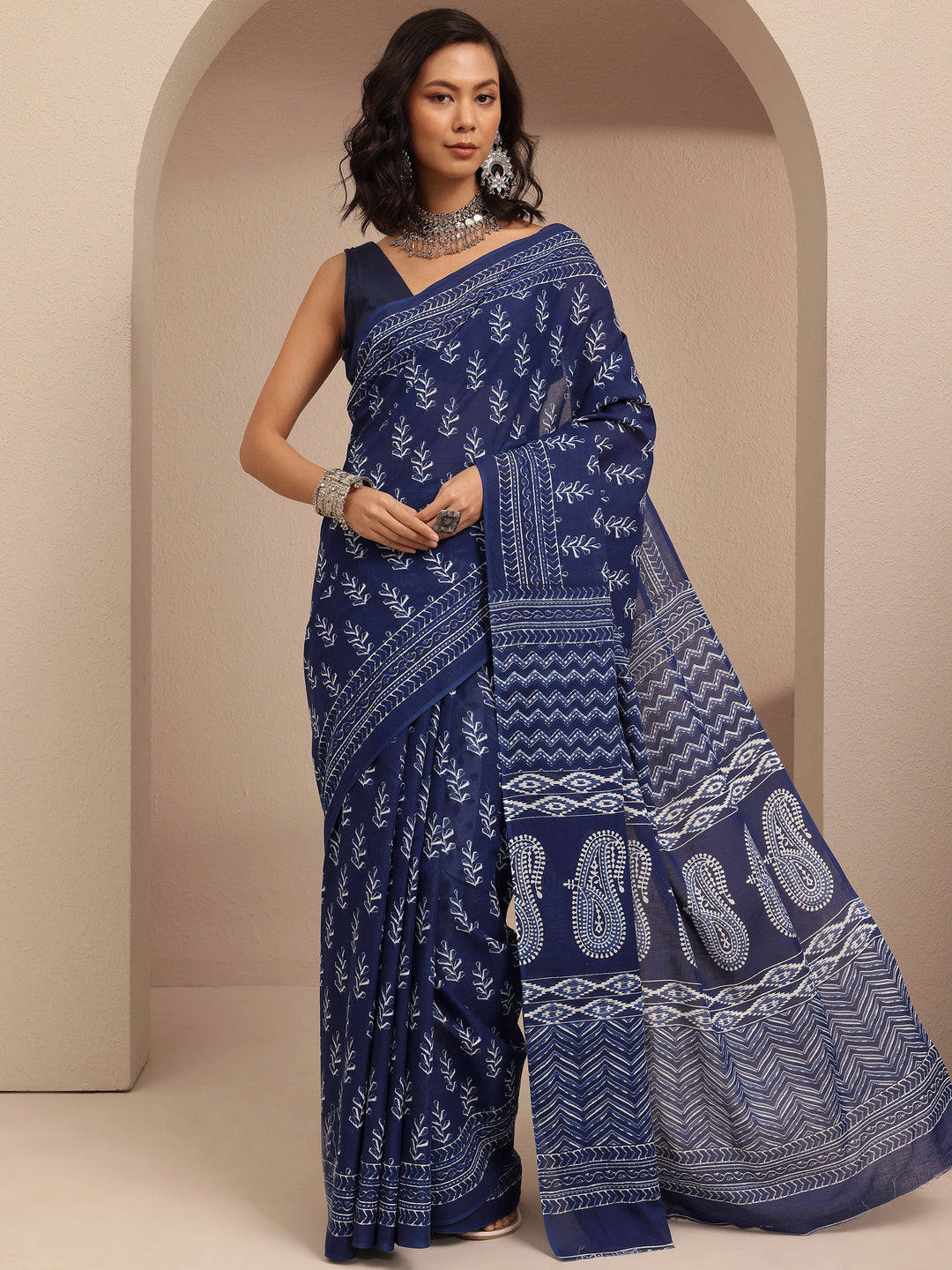  Navy Blue Printed Cotton Saree With Unstitched Blouse Piece 