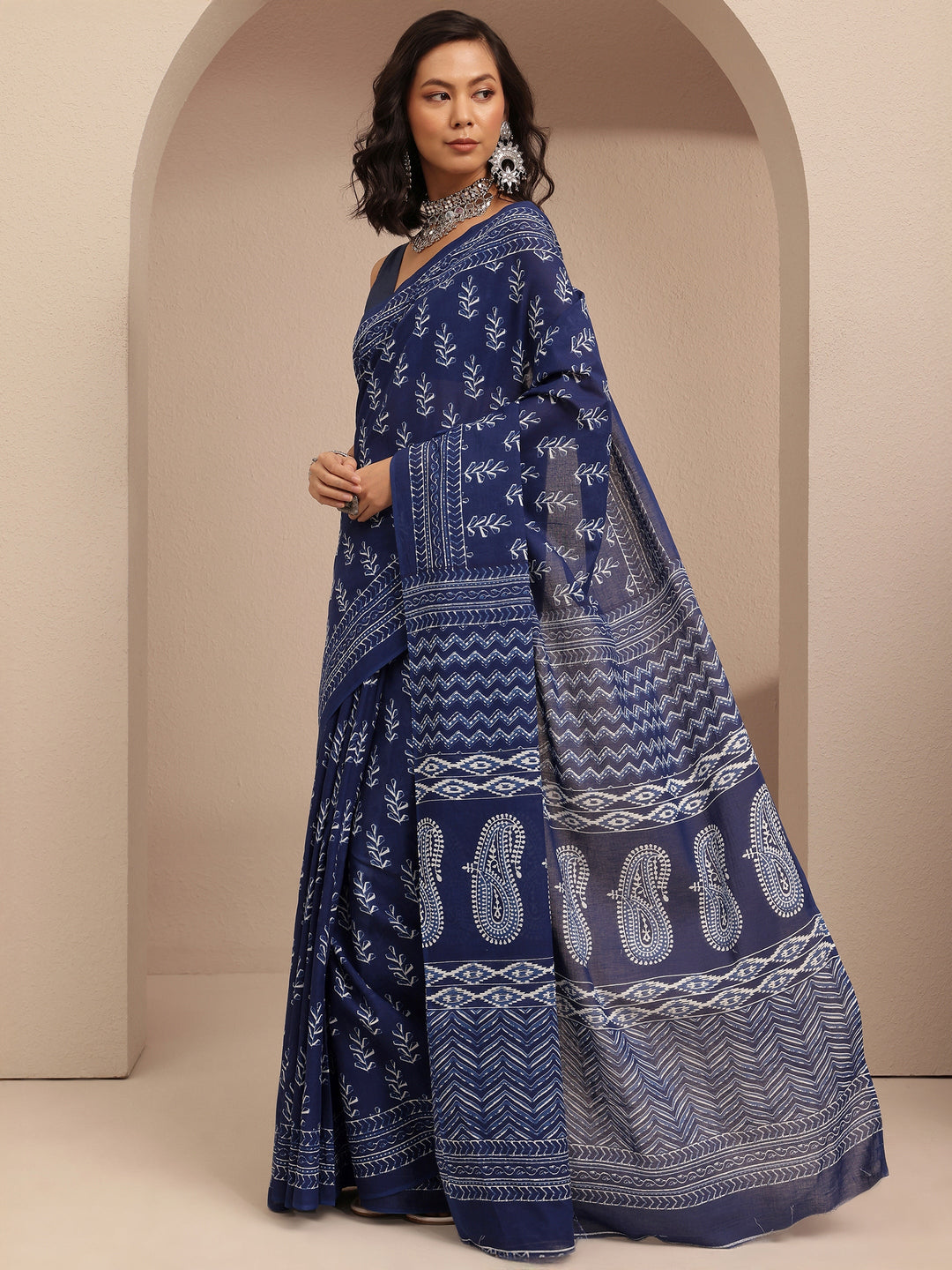  Navy Blue Printed Cotton Saree With Unstitched Blouse Piece 