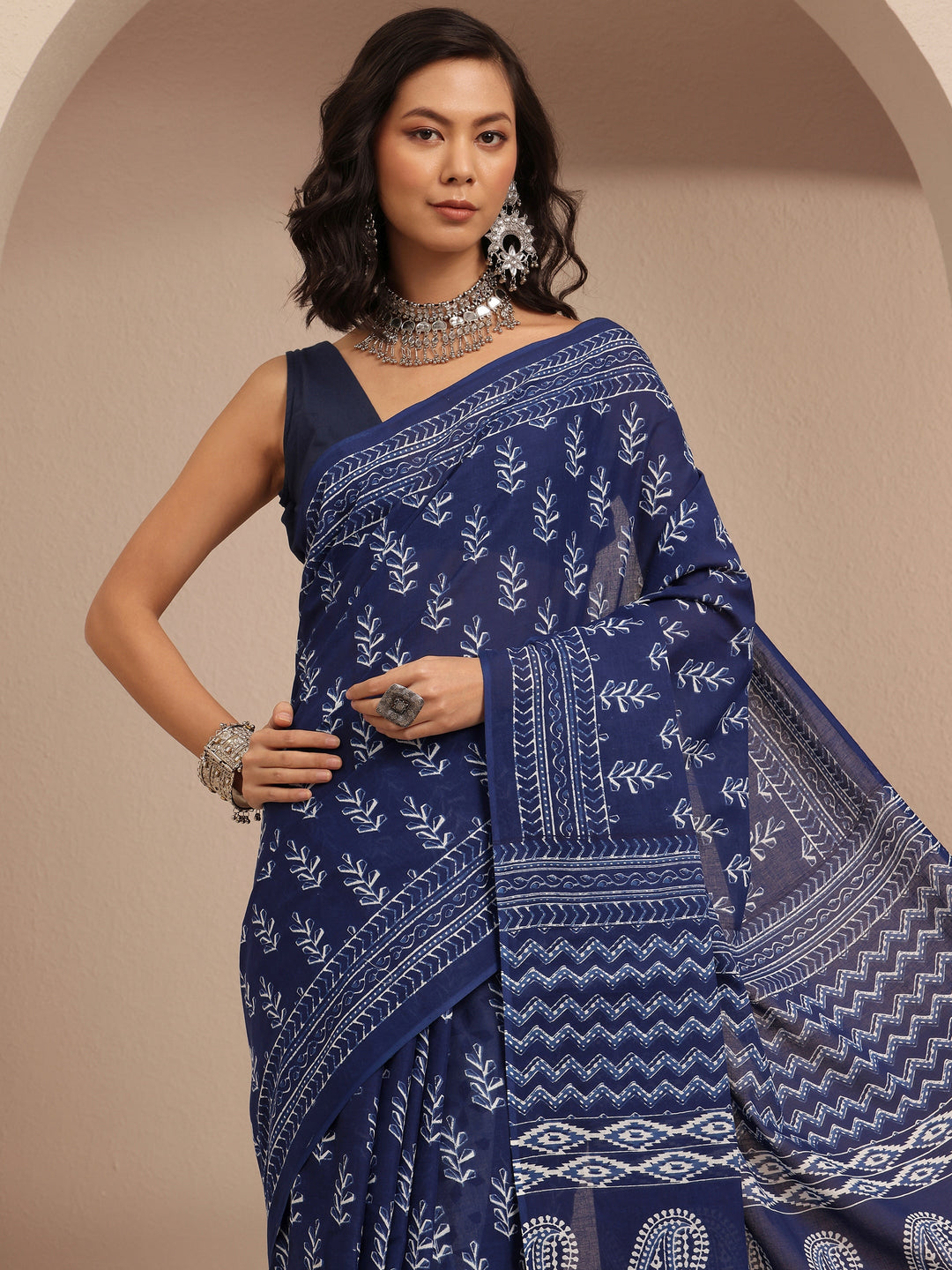  Navy Blue Printed Cotton Saree With Unstitched Blouse Piece 