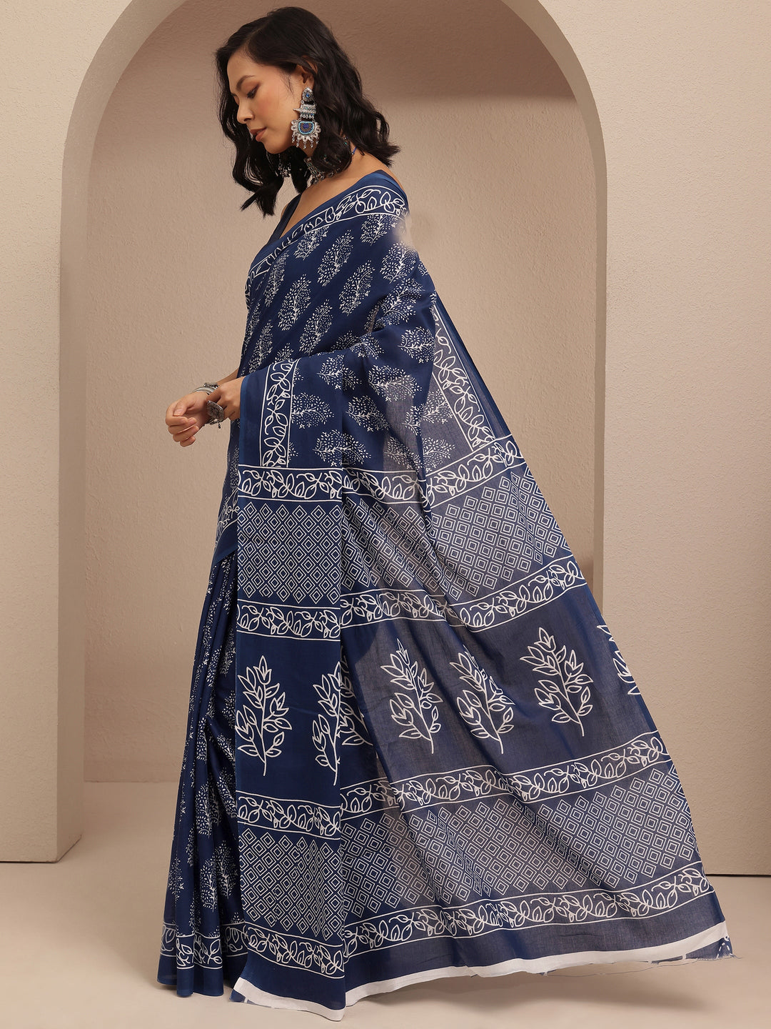  Navy Blue Printed Cotton Saree With Unstitched Blouse Piece 