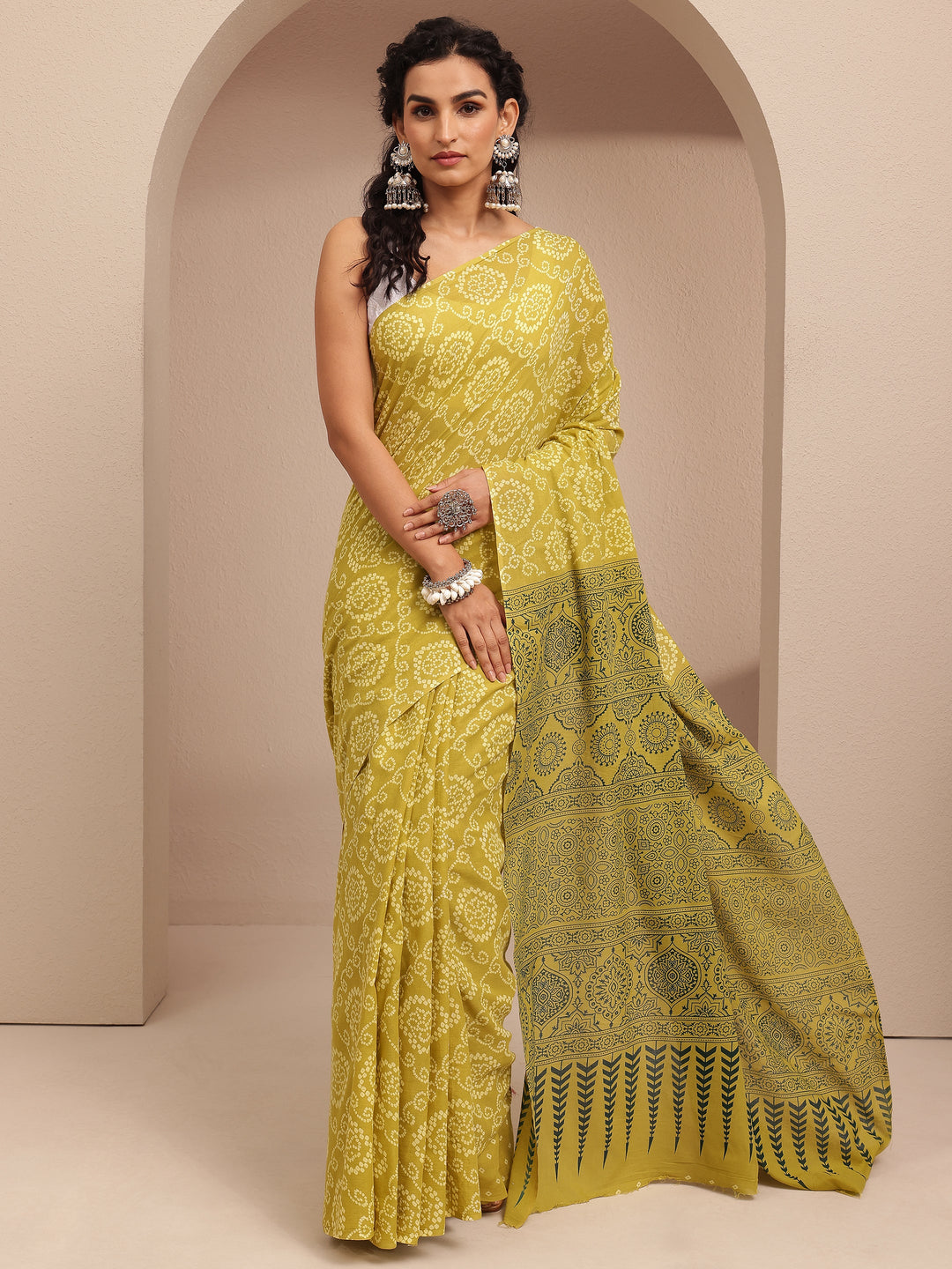  Yellow Bandhani Printed Cotton Saree With Unstitched Blouse Piece 