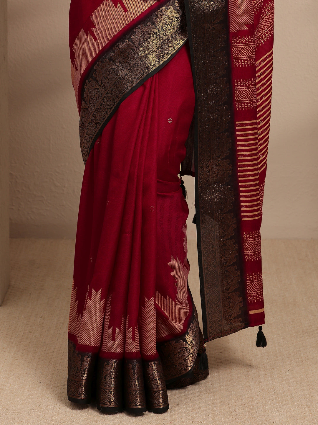  Red Ethnic Motifs Woven Design Silk Blend Saree With Unstitched Blouse Piece 