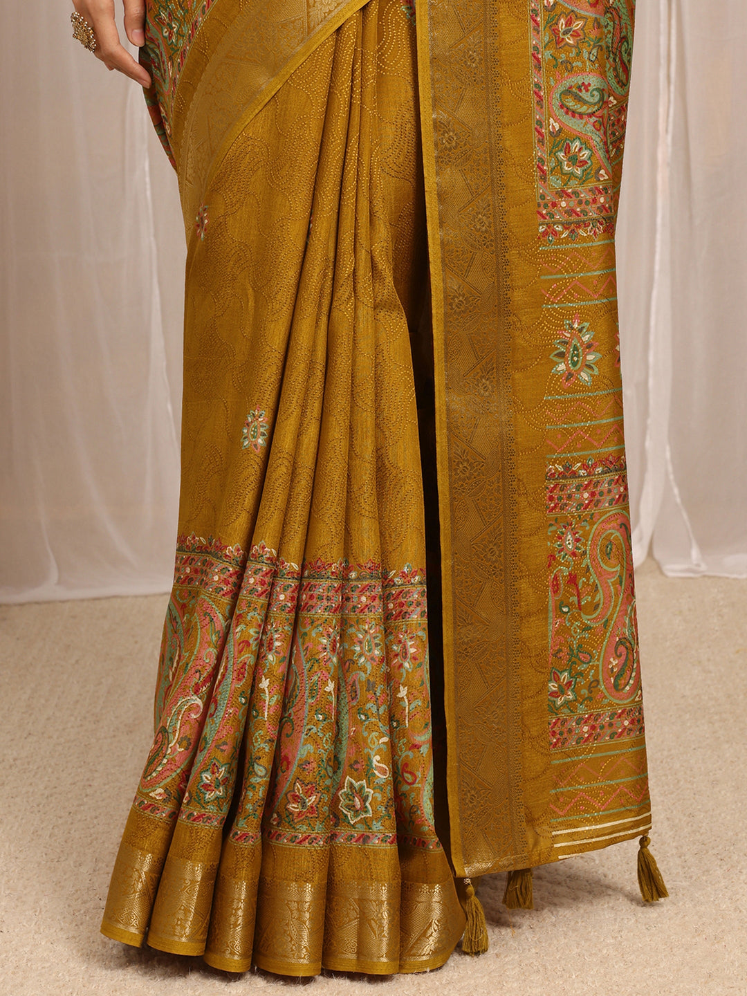  Mustard Paisley Printed Silk Blend Saree With Unstitched Blouse Piece 