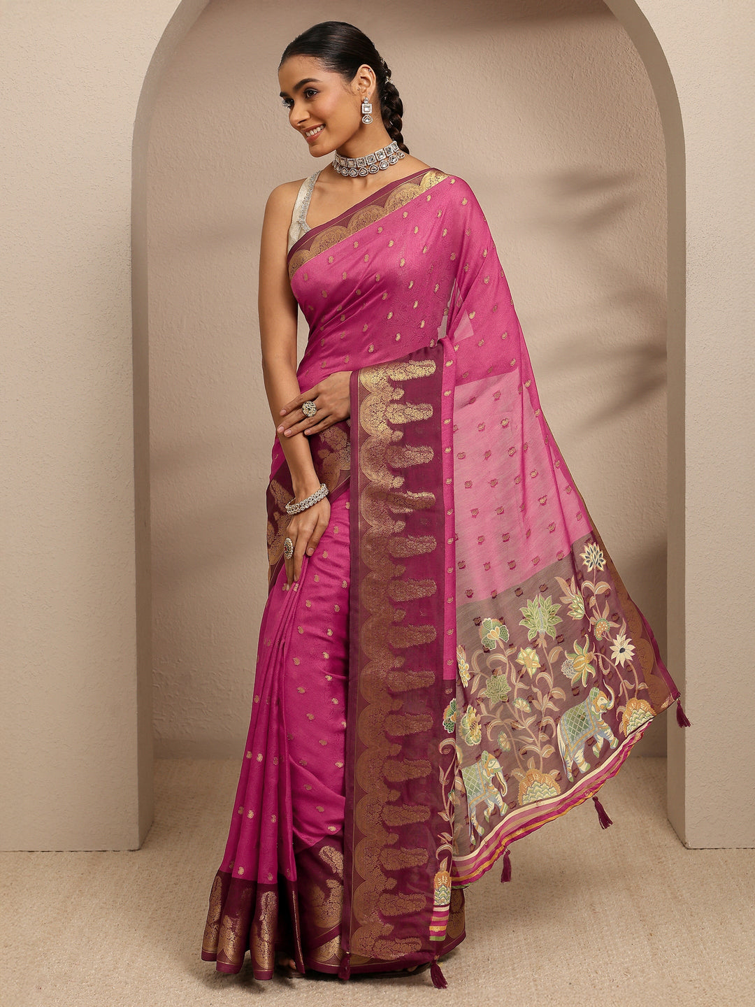  Pink Ethnic Motifs Printed Silk Blend Saree With Unstitched Blouse Piece 