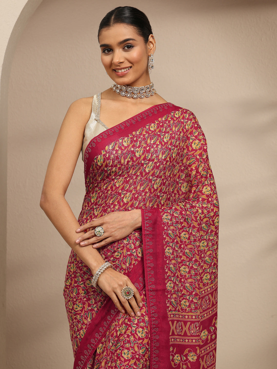  Red Floral Printed Silk Blend Saree With Unstitched Blouse Piece 