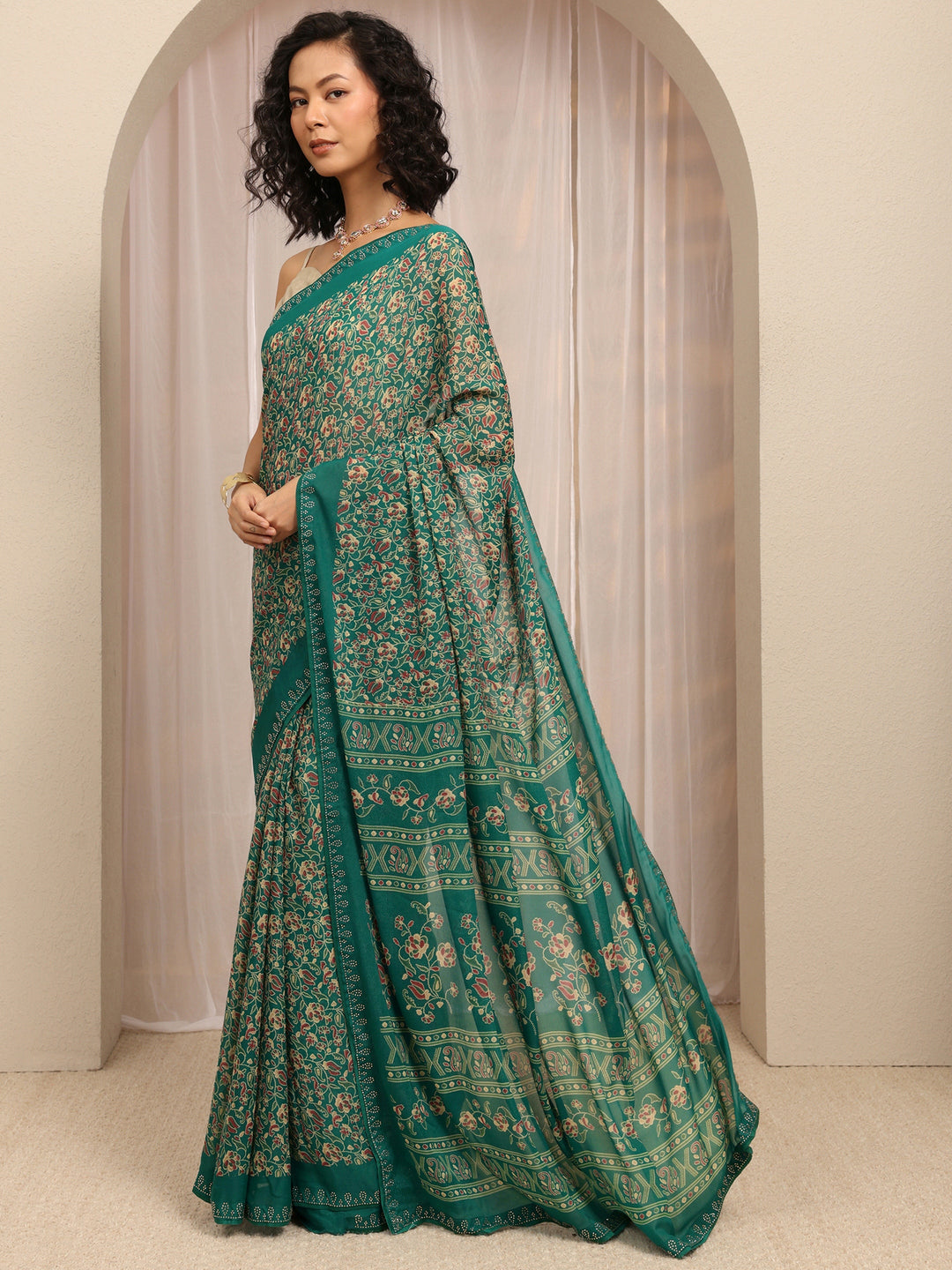  Green Floral Printed Silk Blend Saree With Unstitched Blouse Piece 
